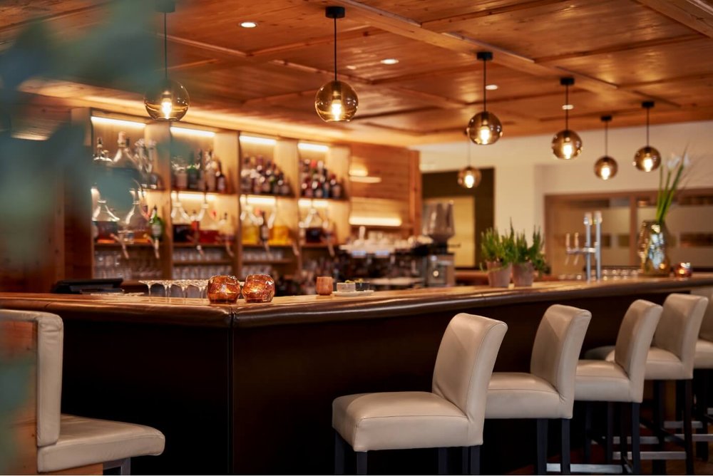 The elegant Cooper Bar and Lounge Kitzbühel