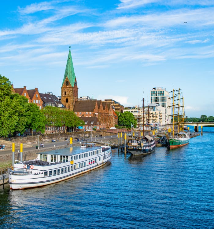 Perfekt für Städtereise in Bremen: Schöne Uferpromenade