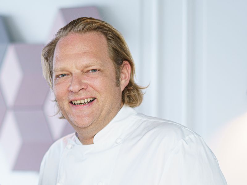 Portrait of Björn Freitag, the culinary expert at the hotel Dusseldorf Konigsallee