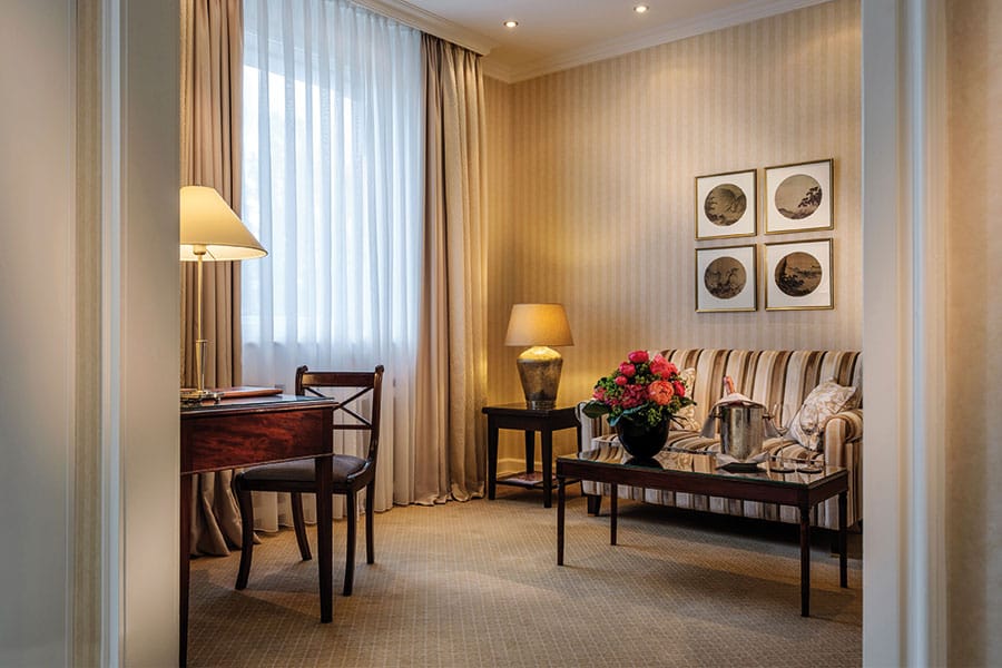 Insight into the cosy living area of an Executive Suite of the hotel