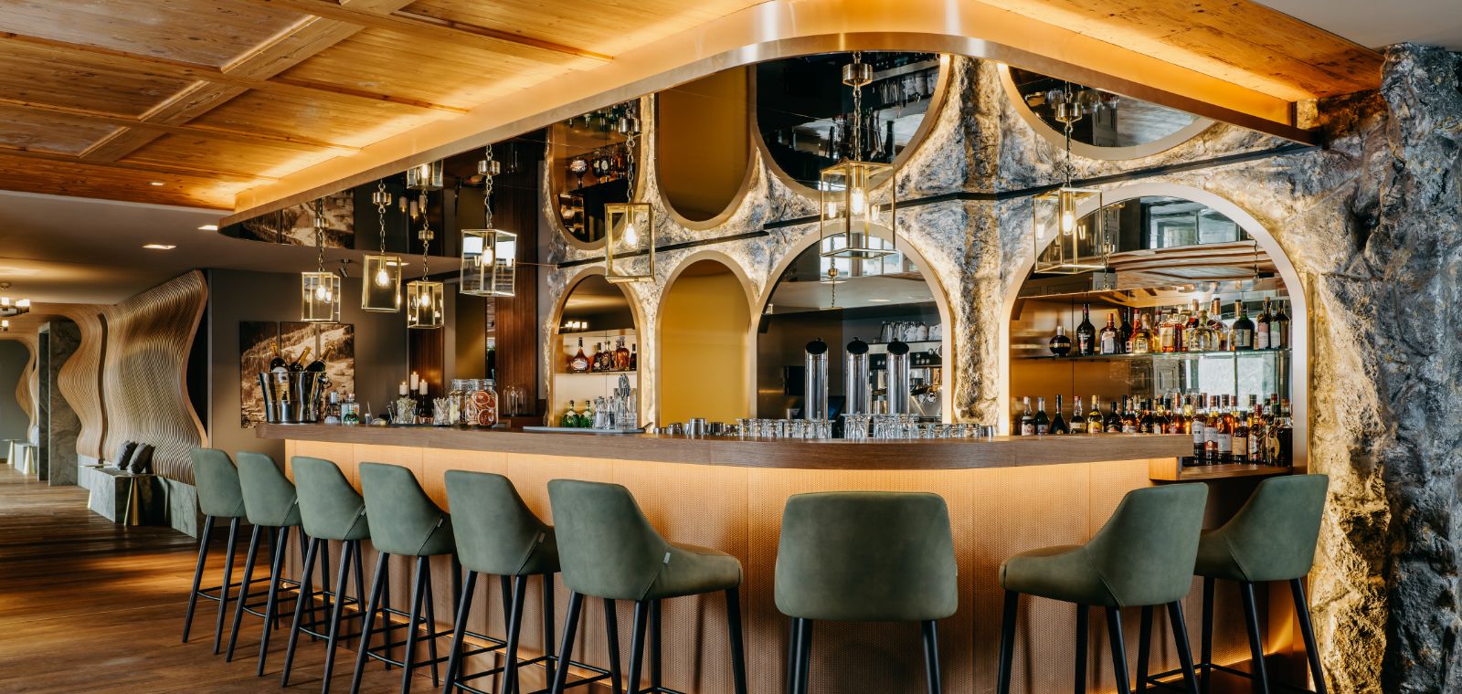 Die elegante Cooper Bar & Lounge in Kitzbühel