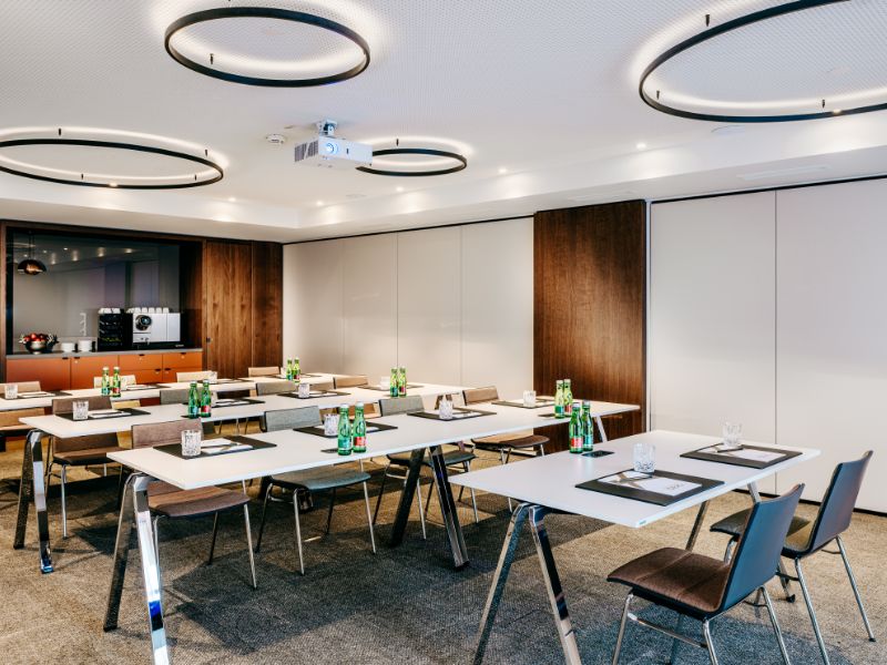 A bright meeting room at an eventlocation in Kitzbühel